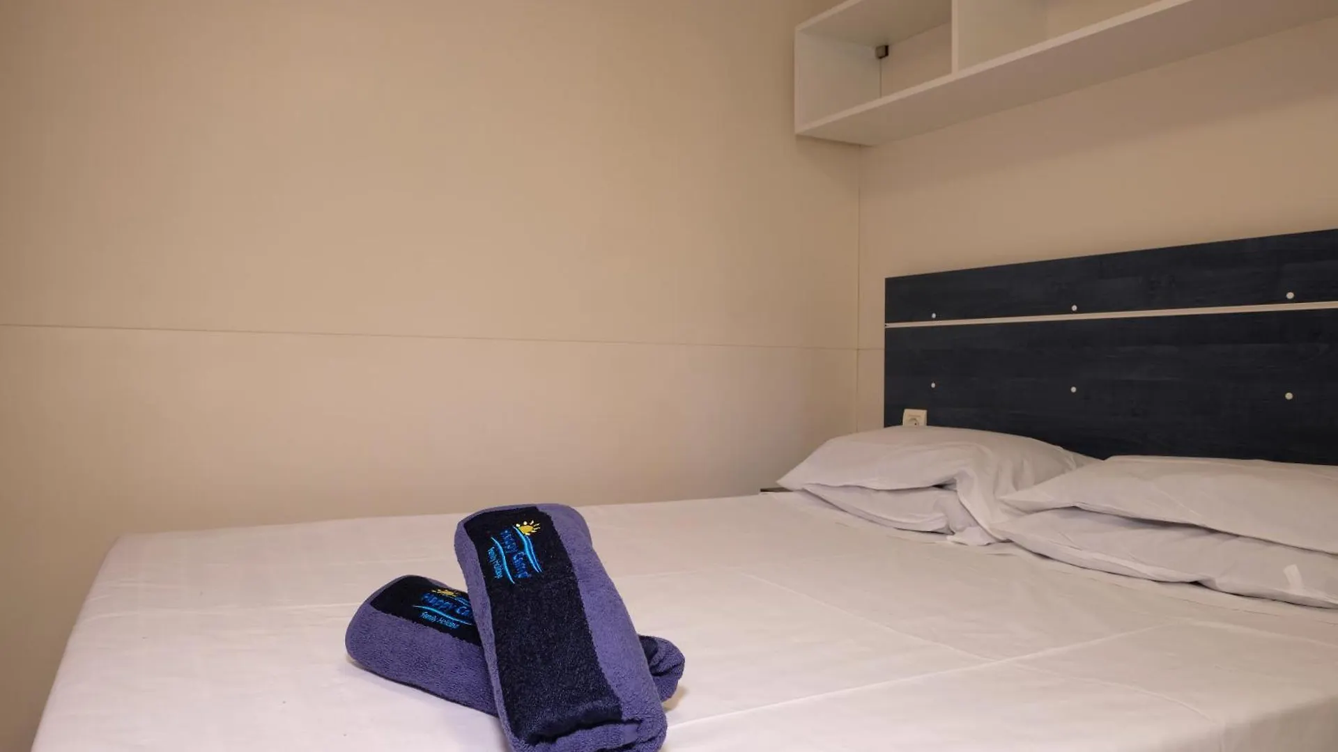 Campsite Happy Camp Mobile Homes In Lido Di Sesto Camping Boats&Restaurant Sesto Calende